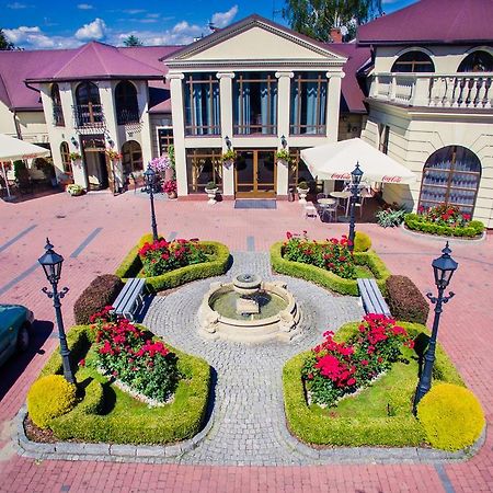 Hotel Jarosław Екстериор снимка