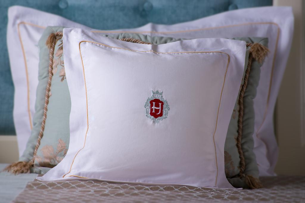Hotel Jarosław Екстериор снимка